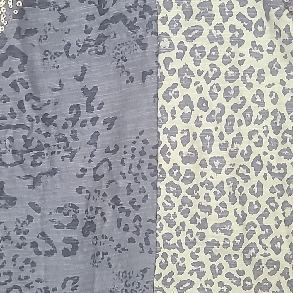 Chico’s sequin embelished, animal print top. Chico’s sz 1 (Medium 8 stan…